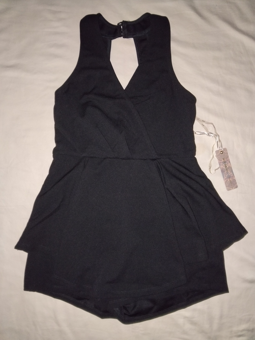 iris Black Ribbed Tank Top with V-Neck